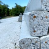 Žica promet betonski stub 7x8 H-2000