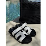 Beloved Chyra natikači beli | Shoptok.si
