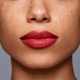 Shiseido LipLiner InkDuo šminka in svinčnik za ustnice z balzamom odtenek 09 Scarlet 1.1 g | Shoptok.si