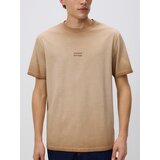 Reserved Comfort fit majica kratkih rukava - boja senfa | shoptok.hr