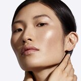 MAC Cosmetics Strobe Cream vlažilna krema za osvetlitev kože odtenek Goldlite 50 ml | Shoptok.si