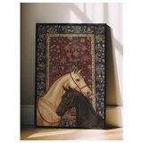 Wallxpert uramljena slika 115197, beli i crni konj ispred bordo orijentalnog ćilima, 50 x 70 cm, crni ram Cene