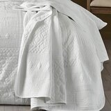 Catherine Lansfield Bijeli prošiven prekrivač 220x230 cm Folkstone Geo – | shoptok.hr