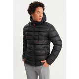 River Club Men's Black Lined Water and Windproof Hooded Winter Puffer Coat Cene