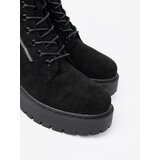 Shelvt Women's black hiking boots with suede trim | ePonuda.com