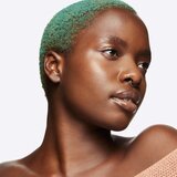 MAC Cosmetics Studio Radiance Moisturizing + Illuminating Silky Primer posvetlitvena podlaga za make-up 30 ml | Shoptok.si