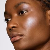 MAC Cosmetics Glow Play Bouncy Highlighter highlighter nijansa Wind Chill 7.5 g | shoptok.hr
