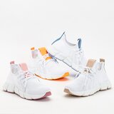 Resti White and pink women's sports shoes Baym - Footwear | Shoptok.si