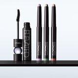 MAC Cosmetics Dazzleshadow Eyeshadow Stick kremasto senčilo za oči v paličici odtenek Filthy Martini 1.6 g | Shoptok.si