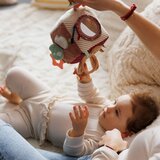 BabyOno Senzorična kocka zajec Karo | Shoptok.si