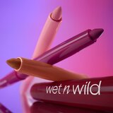 Wet'n wild Perfect Pout dugotrajna olovka za usne nijansa Comes Naturally 0.25 g | shoptok.hr