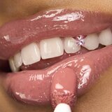 Lancôme Lip Idole Juicytreat sjajilo za usne nijansa 33 8.5 ml | shoptok.hr