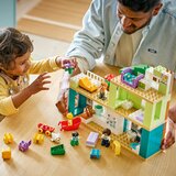 Lego DUPLO® - Moderna obiteljska kuća 3-u-1 s figurama (10470) | shoptok.hr