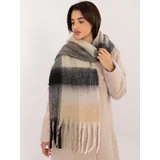 Fashion Hunters Black and beige checkered winter scarf