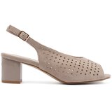 GOODIN Beige low-heeled sandals | shoptok.hr