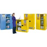 Justrite FM varnostna omara, VxŠxG 1118 x 1092 x 457 mm, samozapiralna vrata, za vodi škodljive snovi, rumena | Shoptok.si