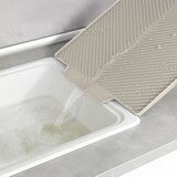 Wenko Bež plastična podloga za ocjeđivanje posuđa 34x40 cm Nelia – | shoptok.hr
