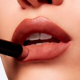 MAC Cosmetics Powder Kiss Velvet Blur Slim Stick mat vlažilna šminka odtenek Spice World 2 g | Shoptok.si
