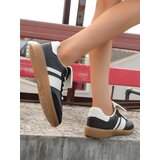 Resti Women's sports sneakers Ensire | Shoptok.si