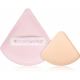 Brushworks Triangular Powder Puff Duo pjenasti aplikator za puder