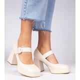 Gemre Beige square-toe pumps with buckle Katherin | ePonuda.com