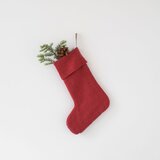 Linen Tales crveni božićni ukras od lana christmas stocking | shoptok.hr