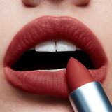 Mac Powder Kiss šminka z mat učinkom klasično rdečilo za ustnice šminka 3 g odtenek 316 Devoted To Chili za ženske | Shoptok.si