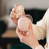 BabyOno Silikonska škatlica za dudo, roza | Shoptok.si