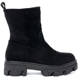 Shelvt Black ankle boots with a minimalist cut Cijene