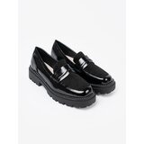 GOODIN Lacquered loafers with studs | ePonuda.com