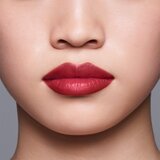 Shiseido LipLiner InkDuo šminka in svinčnik za ustnice z balzamom odtenek 09 Scarlet 1.1 g | Shoptok.si