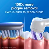 Oral-b iO2 Clean & Gentle električna zobna ščetka s potovalnim etuijem White 1 kos | Shoptok.si
