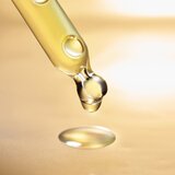 Sisley Corrective Serum for Blemish Prone Skin Korektivni serum za nepravilnosti na koži lica 30 ml | shoptok.hr