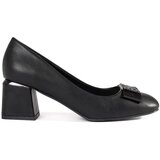 GOODIN Black pumps on a heel Cijene