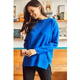 Olalook Women's Saxe Blue Crew Neck Side Slit Oversize Thick Knitwear Sweater
