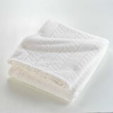 Douceur d intérieur Krem prekrivač od mikroflanela 180x220 cm Arya – | shoptok.hr