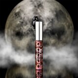 Essence MIDNIGHT MEOW cat-eye bleščeči sijaj za ustnice odtenek 01 Moonlight Spell 9 ml | Shoptok.si