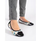 GOODIN Ballerinas with a floral pattern with a patent toe Cene