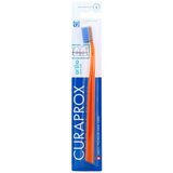 Curaprox Ortho Ultra Soft 5460 ortodontna zobna ščetka za uporabnike zobnih aparatov 1 kos | Shoptok.si