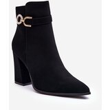 Kesi Leather shoes on the pole with black Lymall decoration Cijene