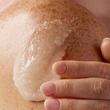 TREE HUT Shea Sugar Scrub Santal Haze šećerni peeling za tijelo 510 g | shoptok.hr
