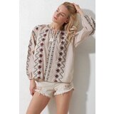 Trend Alaçatı Stili Women's Beige Slit Collar Full Embroidered Woven Blouse Cijene
