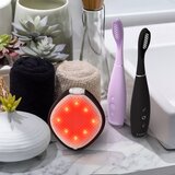 Foreo FLIP™ Play Advanced 3-in-1 češalj za kosu s LED pozadinskim osvjetljenjem Midnight Magic 1 kom | shoptok.hr
