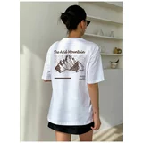 K&H TWENTY-ONE Women's White Arid Mountain Printed Oversized T-shirt.