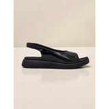 Resti Women's Luna Shines sandals on a thick sole | shoptok.hr