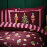 Catherine Lansfield Rožnata/vijolična posteljnina za zakonsko posteljo 200x200 cm Nutcracker Stripe – | Shoptok.si