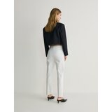 Reserved - Plisirane hlače cigareta kroja - bijela | shoptok.hr