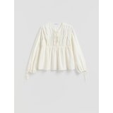 Reserved Bluza od mješavine viskoze - bijela | shoptok.hr