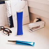 Foreo ESPADA™ 2 pero z modro lučko za pomirjenje pojava aken Cobalt Blue 1 kos | Shoptok.si