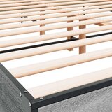  Posteljni okvir siva sonoma 135x190 cm inženirski les in kovina | Shoptok.si